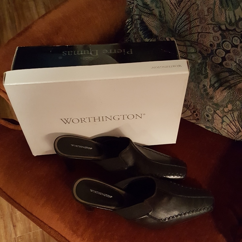 NIB PIERRE DUMAS WORTHINGTON LADIES SIZE 9 HEELS